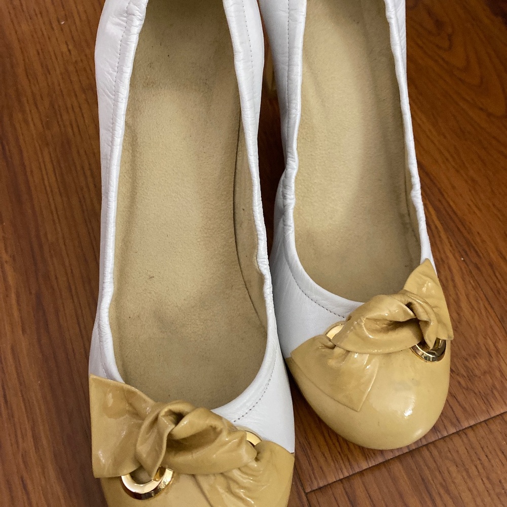Leather thick heel Pump
